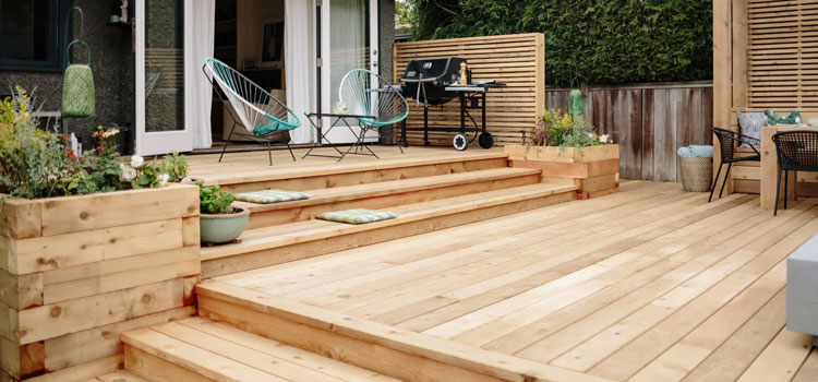 Cedar Decking in Hermosa Beach, CA